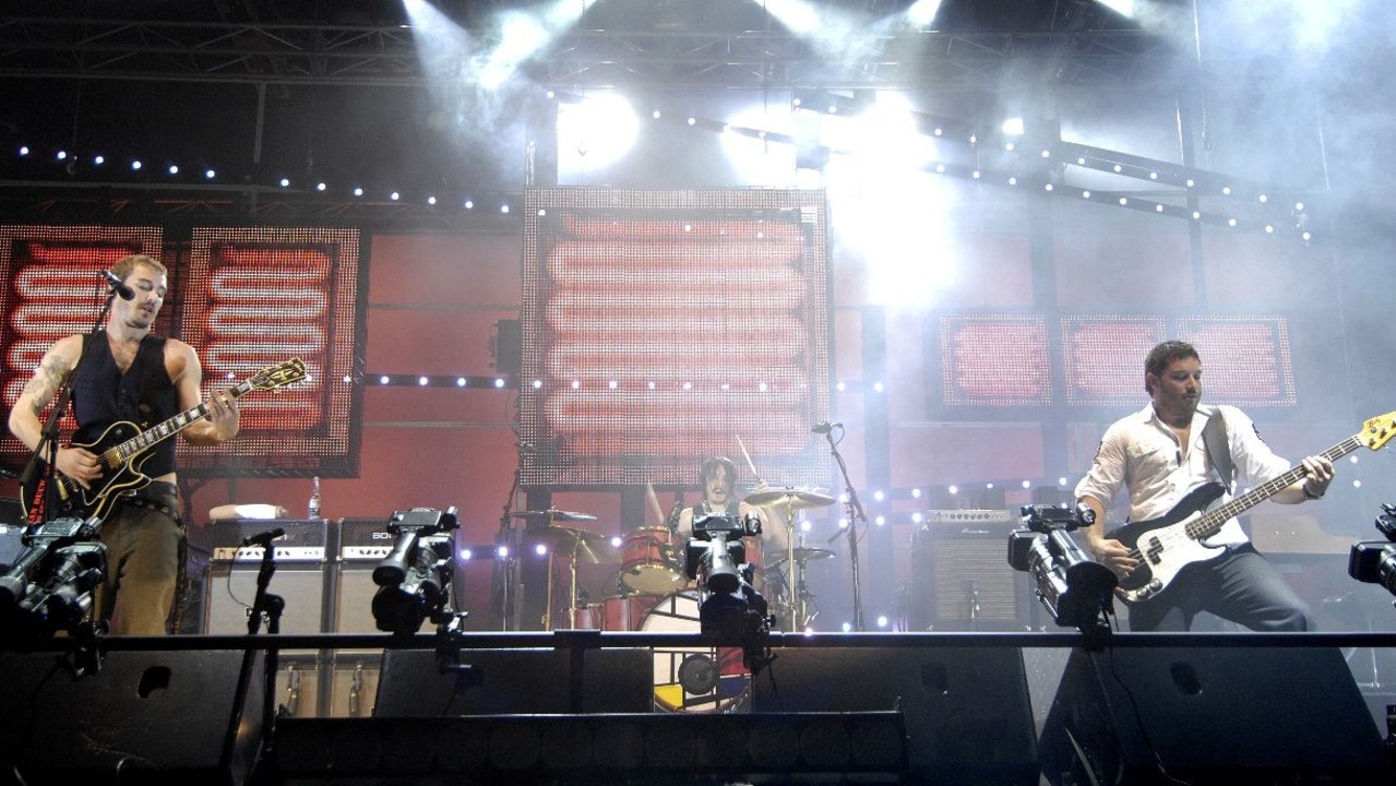 Silverchair performing at the 2010 Groovin’ The Moo.