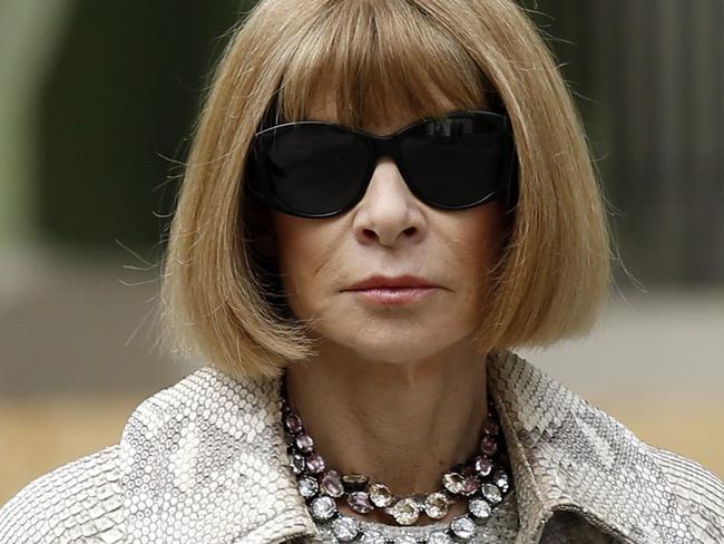 Editor-in-chief of American Vogue Anna Wintour arrives at German designer Karl Lagerfeld's Haute Couture Fall/Winter 2014-2015 fashion show for French fashion house Chanel in Paris July 8, 2014. REUTERS/Benoit Tessier (FRANCE - Tags: FASHION ENTERTAINMENT)