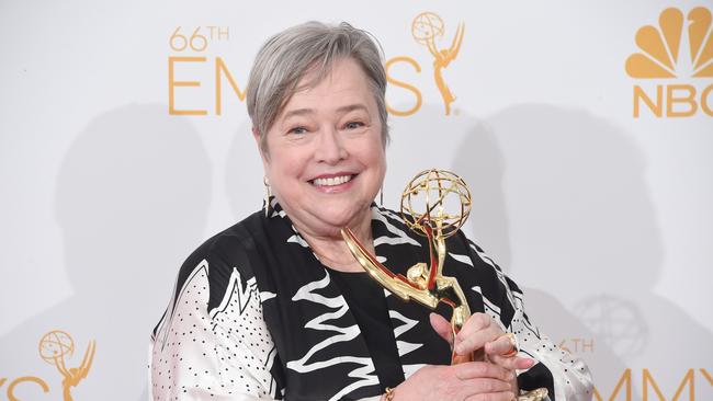 Kathy Bates says she wanted to dedicate Emmy Award to Robin Williams ...