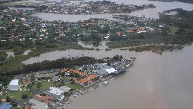 Yamba Shores Tavern lost their pontoon in the last flood and it looks like the new one is holding up. Photo: DEBRAH NOVAK/The Daily Examiner.