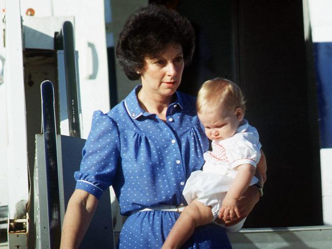 1983 Prince William and nanny Barbara Barnes arrive in Alice Springs.