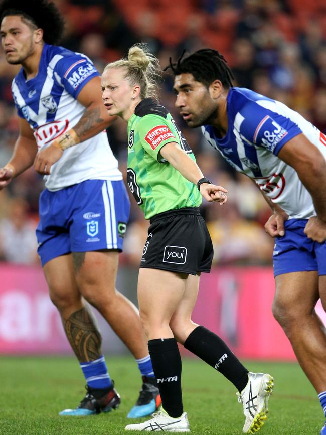 Belinda Sharpe, refereeing her first game of NRL. Picture: AAP/Photo Steve Pohlner