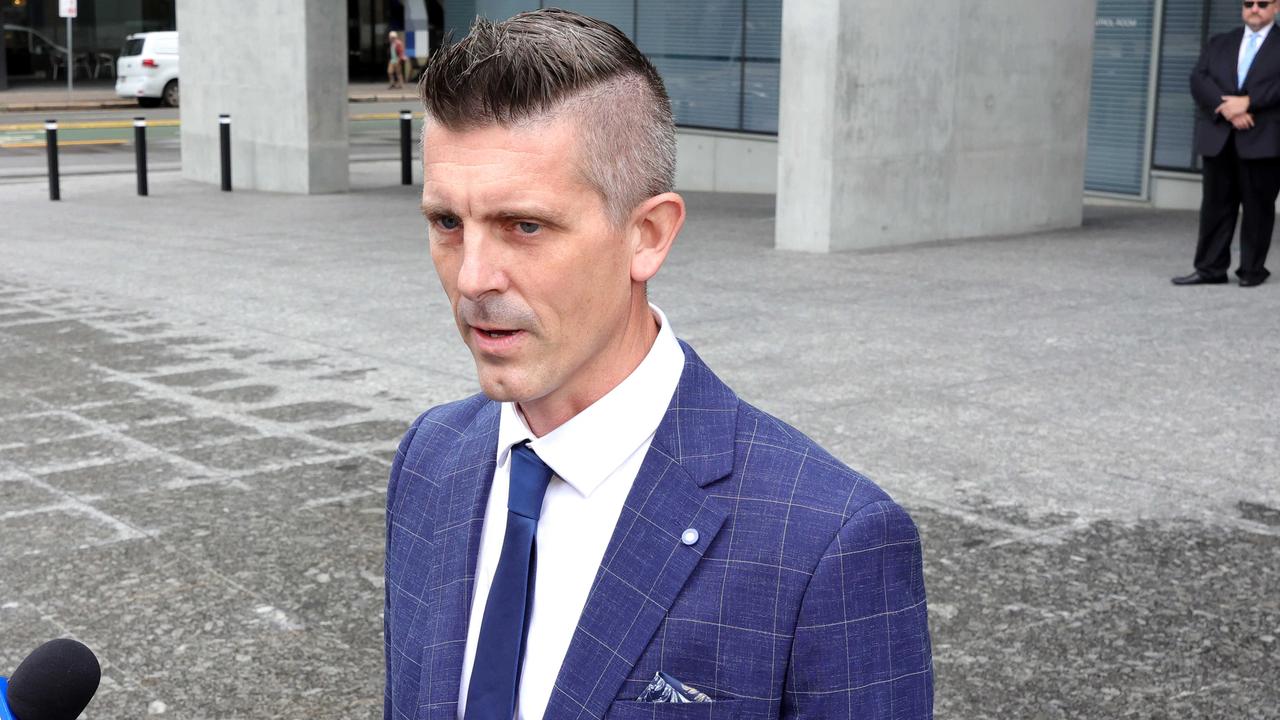 Lee Lovell speaking outside the Supreme Court. Photo: Steve Pohlner.