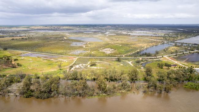 Looking south towards Bookpurnong Hill. Picture: Riverland Commercial Photography