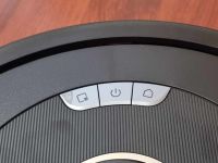 The on-board controls on the Roborock Q5 Pro. Picture: Tahnee-Jae Lopez-Vito/news.com.au.