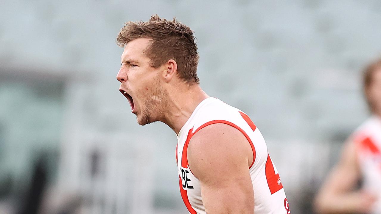 The Sydney Swans have tied down co-captain Luke Parker to a four-year deal. Picture: Michael Klein