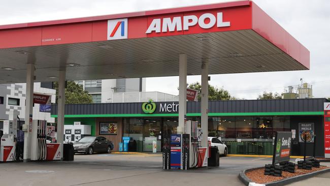 There is a 60 cent variance between the most expensive and cheapest petrol stations in Sydney. Picture: NCA NewsWire / Christian Gilles