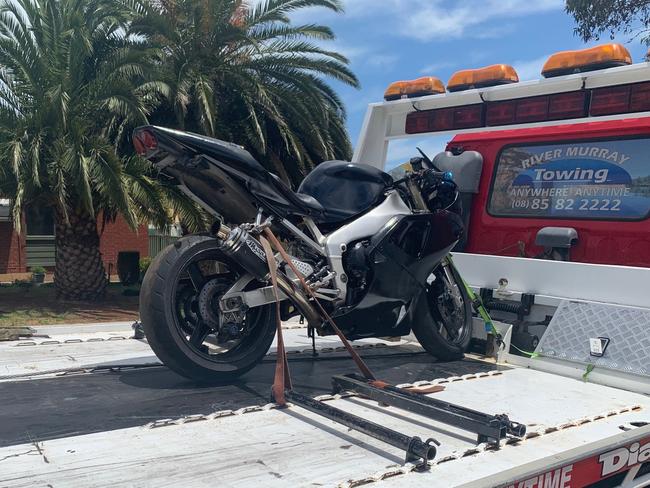 Motorbike rider tries to evade police after observed travelling at more than 80km/h over the speed limit in the northern suburbs.Just before midday on Friday 20 November, a traffic patrol member spotted a motorcycle travelling at an excessive speed on Main North Road at Salisbury.Police did not pursue the motorbike however the police helicopter (PolAir) tracked the motorbike along Midway Road, Yorktown Road and Adams Road.  The bike was clocked travelling at speeds in excess of 160km/h in an 80km/h zone.Police tracked the motorbike to a Craigmore address where the rider was located.The rider, a 37-year-old man from Craigmore was reported for numerous traffic offences including driving at speed and in a manner dangerous and driving an unregistered and uninsured motorbike with unassigned registration plates.  Further investigation revealed the man had not held a driver’s licence since 2004.The motorcycle was also defected and impounded for 28 days.  The Craigmore man will be summonsed to attend court at a later date. Picture: Supplied by SA Police