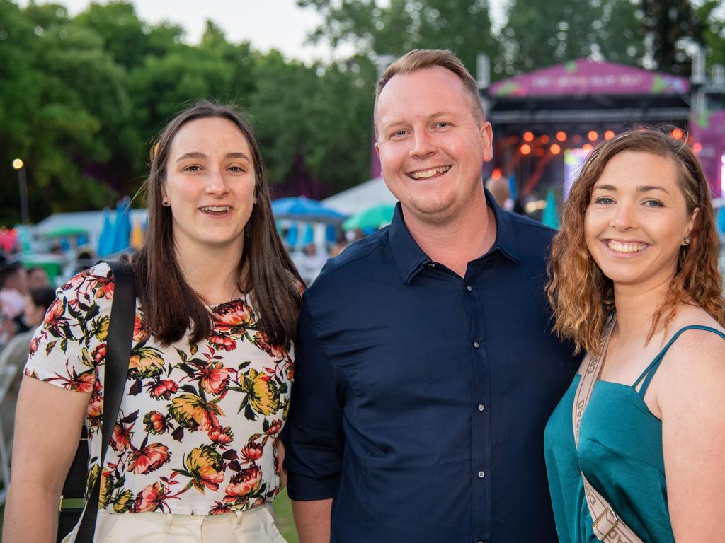 (From left) Grayson McAlpine, Dan Falknau and Racheal Falknau. Toowoomba Carnival of Flowers Festival of Food and Wine. Friday, September 13, 2024. Picture: Nev Madsen