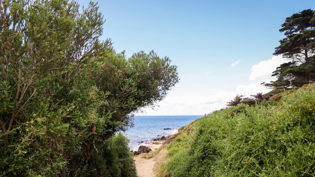 Sunnyside Beach North Mornington Peninsula Backs Popular Nudist Beach