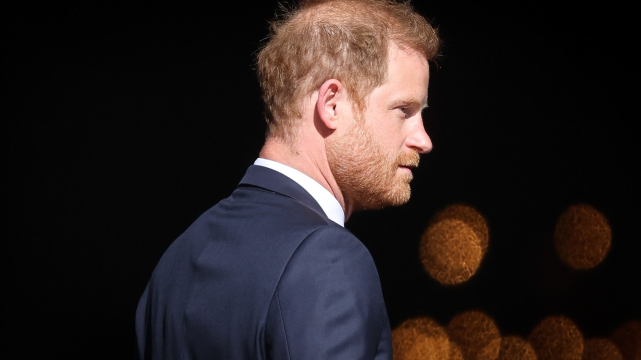 Decision to give Prince Harry prestigious award triggers major backlash