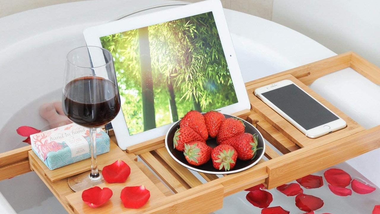 “Versatile” bathtub caddy tray you need to try