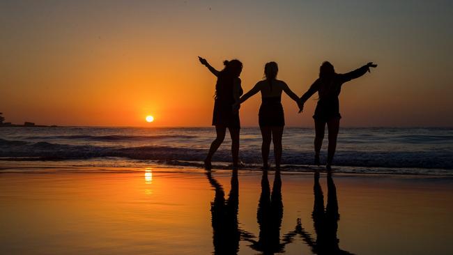 The sun rises over Bondi Beach in Sydney ahead of a scorcher today. Picture: Jenny Evans