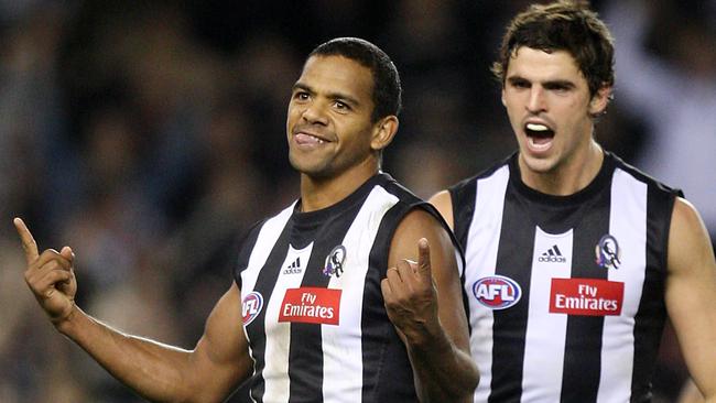 Leon Davis is returning to Collingwood.