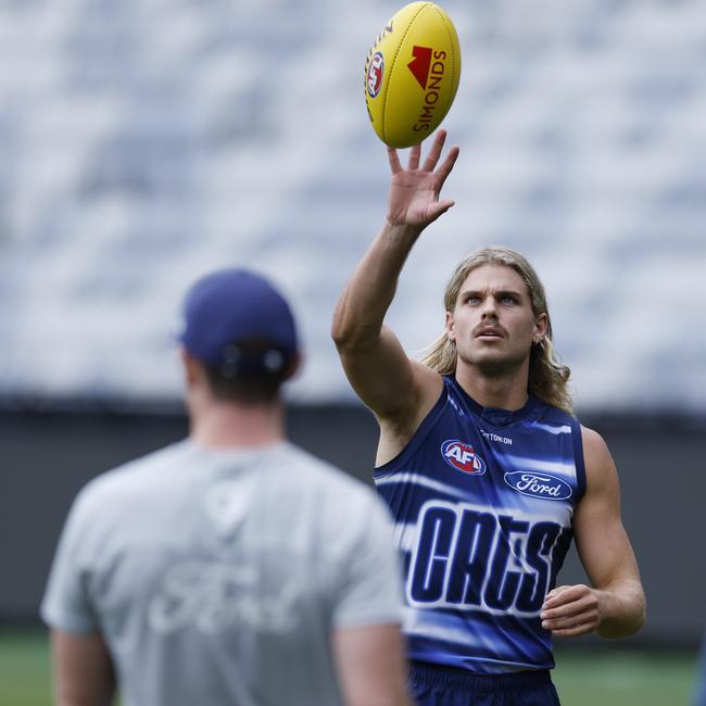 Bailey Smith gets some work in during Geelong’s light training session on Friday. Picture: Michael Klein