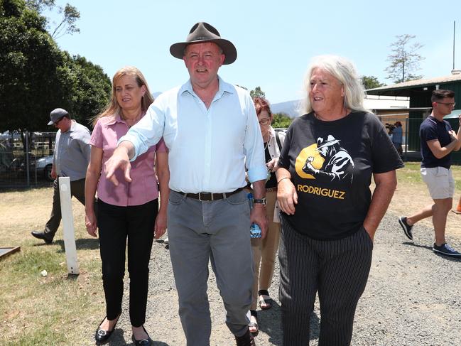 Labor leader Anthony Albanese visited bushfire victims at Nimbin on November 12. Picture: AAP/Jason O'Brien