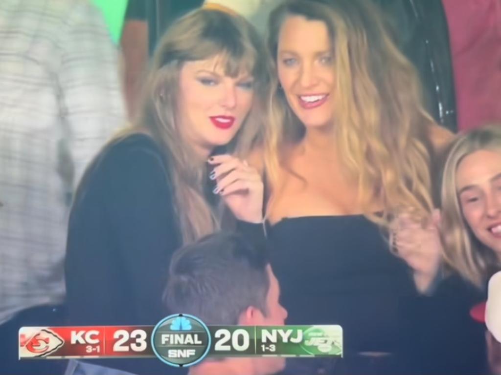 Taylor Swift brings Blake Lively, Ryan Reynolds and Hugh Jackman to Travis  Kelce's Chiefs football game