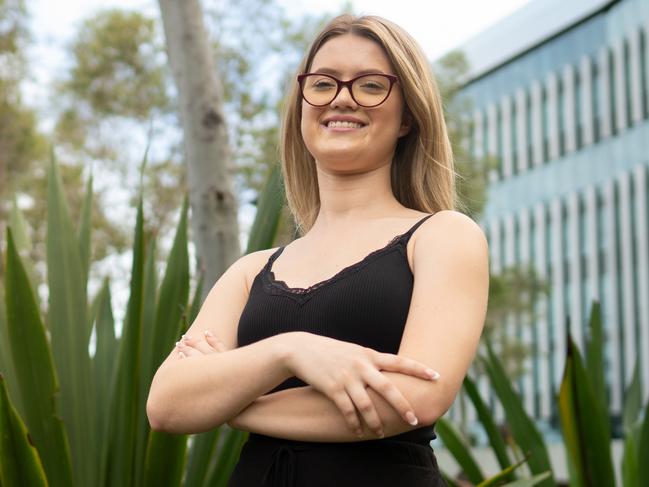 Uniqua Sermon, Bachelor of Pharmacy, Griffith University, first year student at the Gold Coast campus