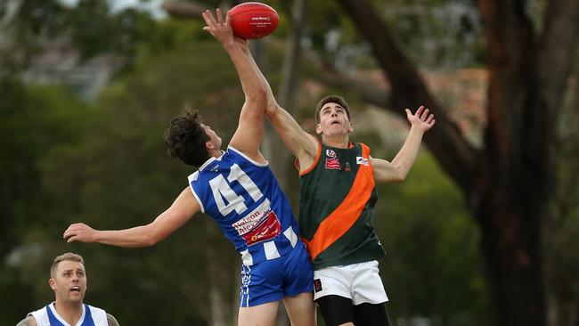 Sam Pontin (right) goes up in the ruck for Keilor Park earlier this season. Picture: Hamish Blair