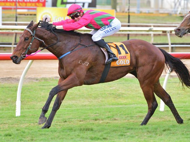 Tactics prove decisive as Mamselle Corday wins the Rockhampton Cup for proud trainer and broadcaster Tony McMahon. Picture: Talon Clarke