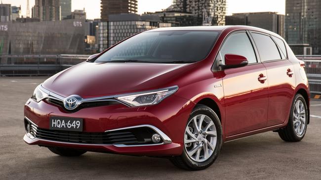 Photos of the 2016 Toyota Corolla hybrid