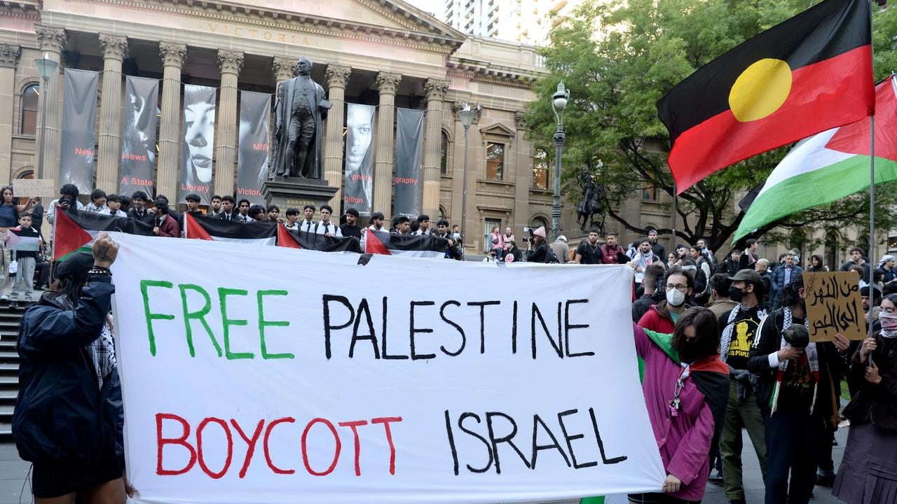 White house protest palestine. Columbia University New York Pro-Palestine protests.