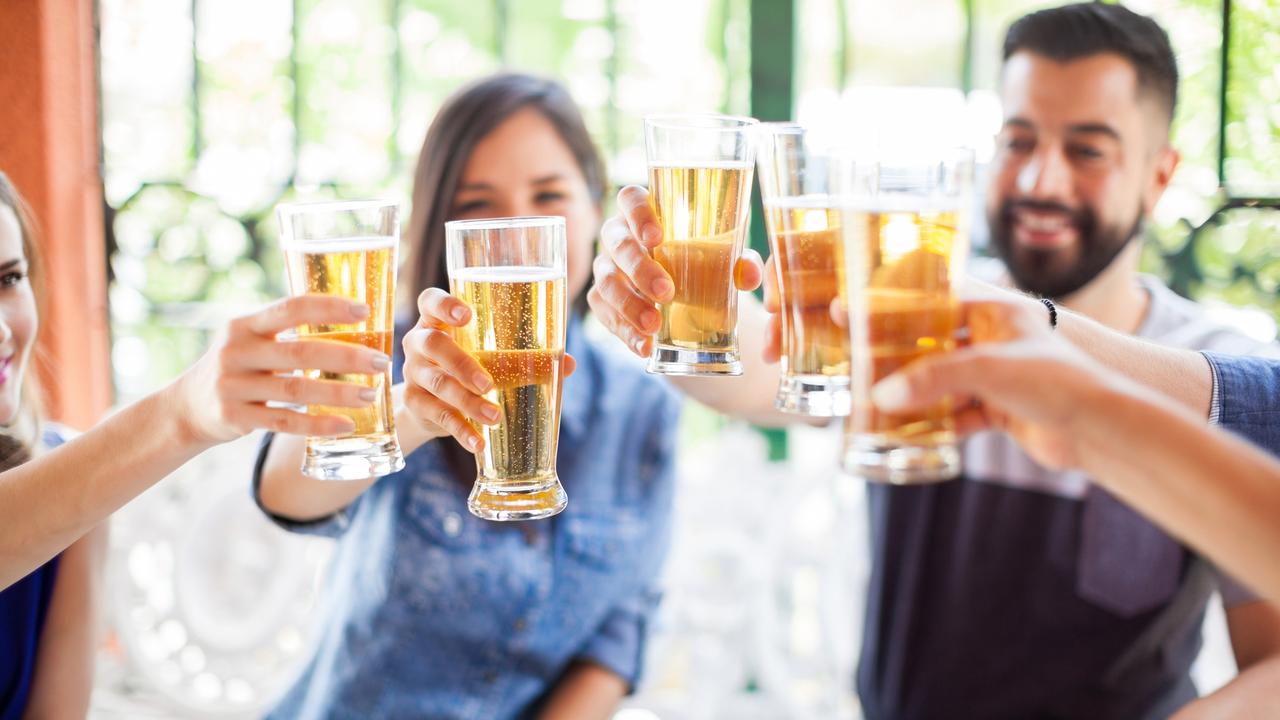 Despite these statistics, the majority of Aussies still like their neighbours, and many are still striking up friendships with them.