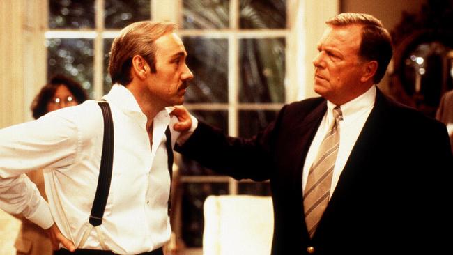 Kevin Spacey (left) as Jim Williams and Jack Thompson as Sonny Seiler in Midnight in the Garden of Good and Evil.