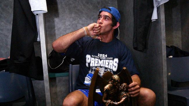 Thurston gave his first grand final ring to Steve Price.