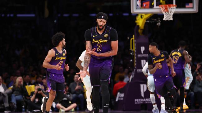 AD’s defensive prowess will be a huge plus for the Mavericks. Katelyn Mulcahy/Getty Images/AFP