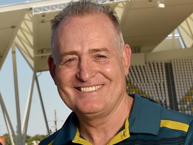 Wallaroos star Kiri Lingman and Wallabies legend David Campese at the Queensland Country Bank Stadium. Picture: Evan Morgan