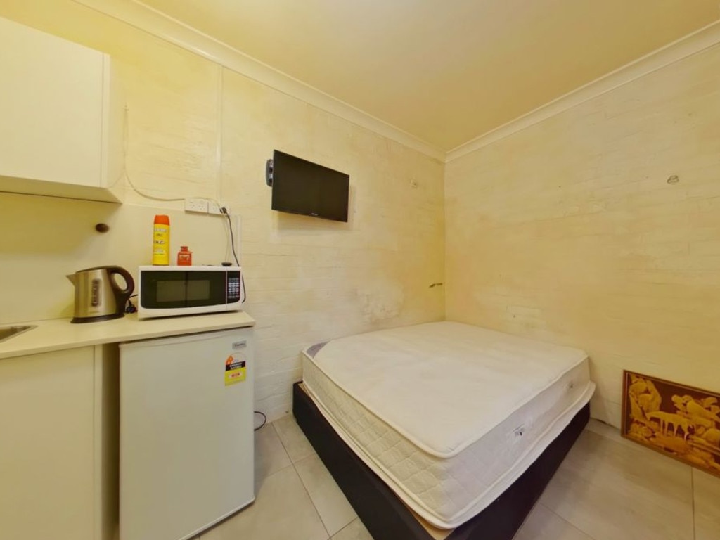 The rooms are located in inner-city Paddington and come furnished with their own microwave, washing machine and unlimited internet.