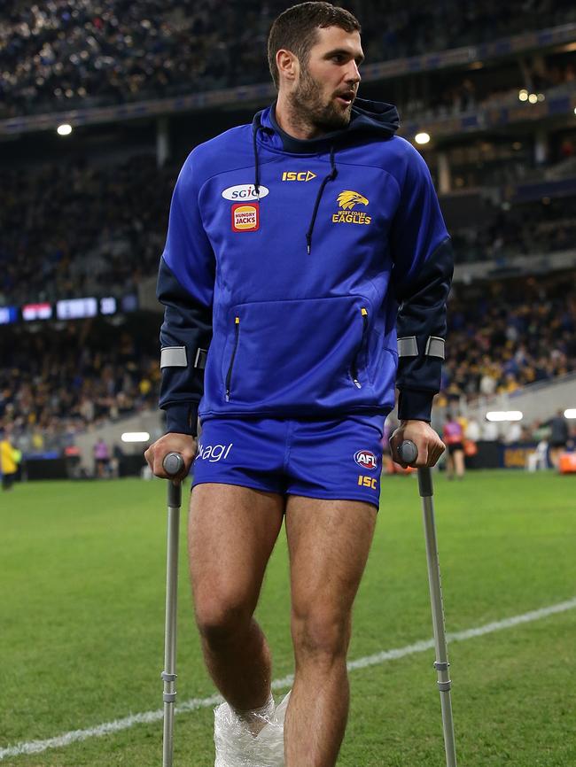 Darling was on crutches when he emerged from the changerooms. Picture: Getty