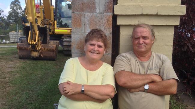 Noel and Sherrell Faulkner are refusing to leave their Parkwood home at machinery arrives for light rail stage two works.