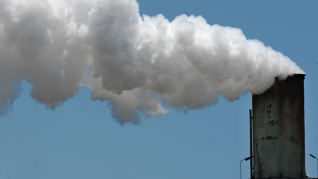 Advocates say the EPA must work to reduce greenhouse gas emissions. Picture: AAP Image/Dave Hunt