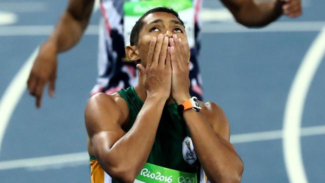 Wayde van Niekerk of South Africa reacts after winning the men’s 400m final.