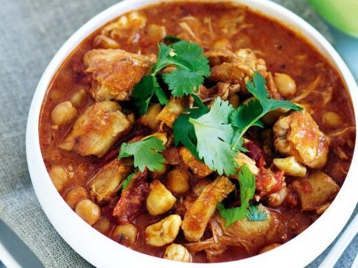 Slow cooker chicken and chickpea curry.