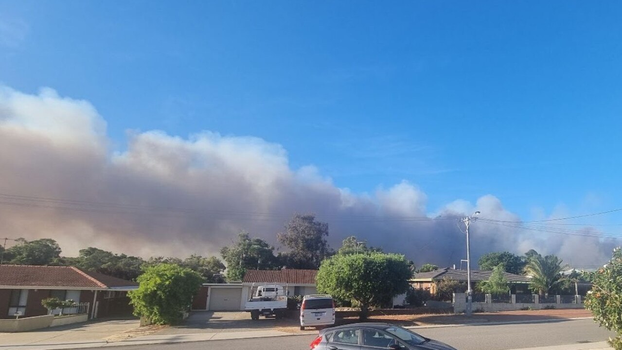 Perth, Western Australia: Dire warning as huge bushfire rages through ...