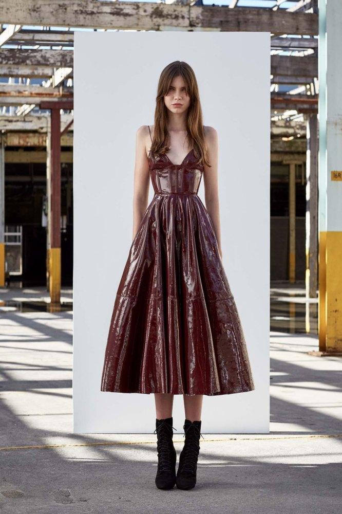 Women's Alex Perry Pre Fall 2022 Collection