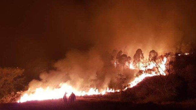 A bushfire continues to rage in the Gold Coast hinterland near Sarabah. Picture: Bonogin Valley Rural Fire Brigade