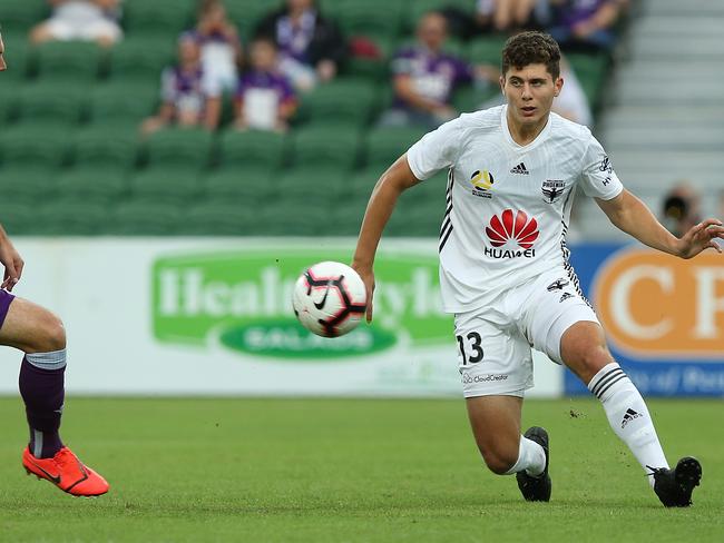 PERTH, AUSTRALIA - APRIL 28: Liberato Cacace of the Phoenix crosses the ball during the round 27 A-League match between the Perth Glory and Wellington Phoenix at HBF Park on April 28, 2019 in Perth, Australia. (Photo by Paul Kane/Getty Images)