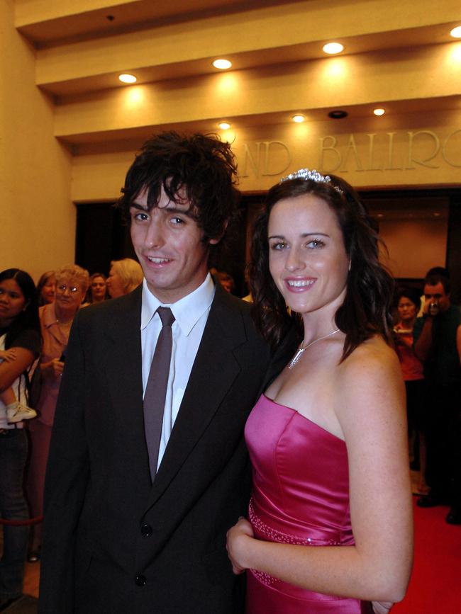 OCTOBER 01, 2005: News. Reporter: Katrina Jones. Emmanuel College formal at the Gold Coast International Hotel. Steve Gray and Merryn Flett. PicJodie/Richter