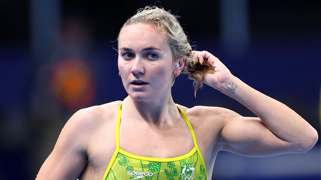 Ariarne Titmus at her first swim session at the Paris La Defense Arena.