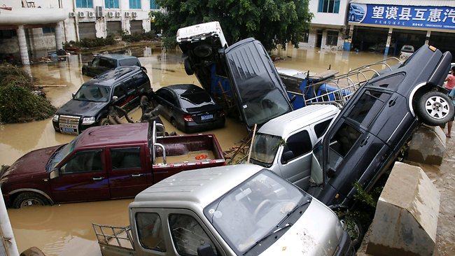 Deadly flood forces 60,000 to flee | news.com.au — Australia’s leading ...