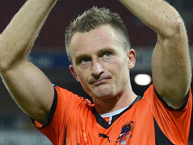 Roar goal scorer Besart Berisha applaudes the crowd following the A-League semi final between Brisbane Roar and Melbourne Victory at Suncorp Stadium in Brisbane, Sunday, April 27, 2014. (AAP Image/Dave Hunt) NO ARCHIVING, EDITORIAL USE ONLY