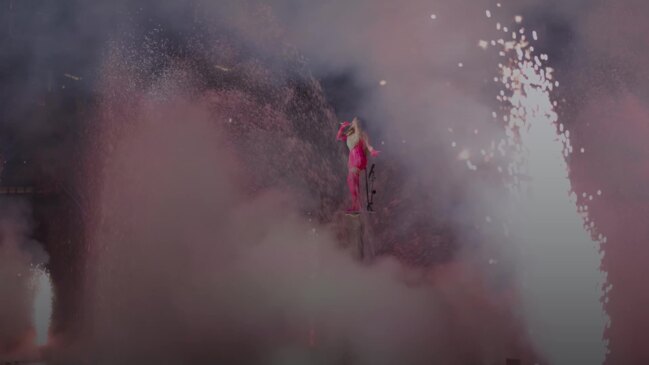 Beyonce performs with daughter Blue Ivy in dazzling Dubai concert