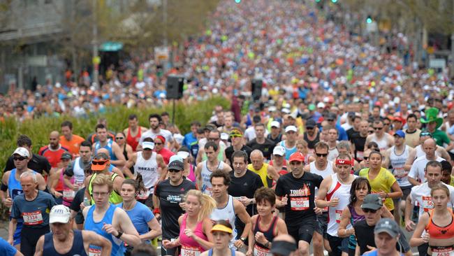 City2Surf runner dies after collapsing near finish line | news.com.au ...