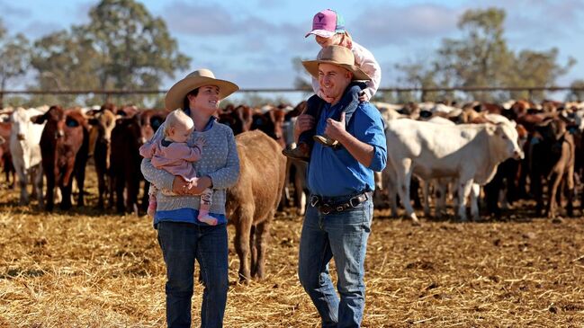 Bush Summit : Warren visits Wagyu beef cattle property Rockybank Station