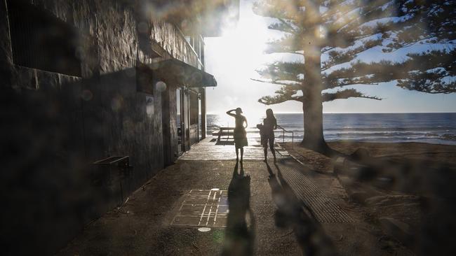 The number of Sydneysiders getting about by car and public transport plunged following the emergence of the northern beaches COVID-19 cluster. Picture: Jenny Evans/Getty Images