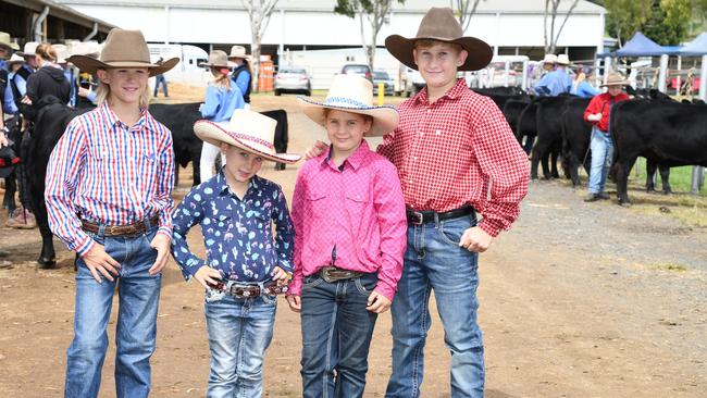 Erin (left), Callum Alannah and Rory McUtchen from Jandowae competed with their South Devon cattle Heritage Bank Toowoomba Royal Show. Saturday March 26, 2022